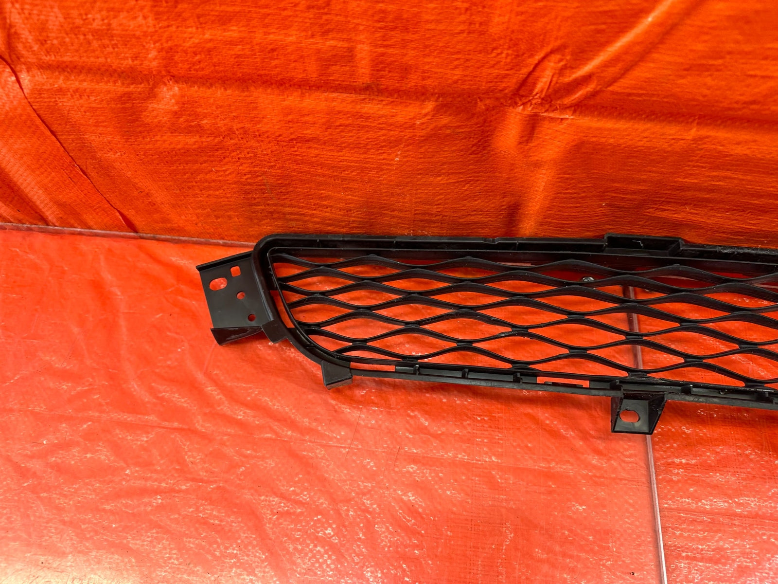 16 17 INFINITI Q50 SPORT   FRONT LOWER BUMPER GRILLE W/ DISTANCE SENSOR OEM #22212