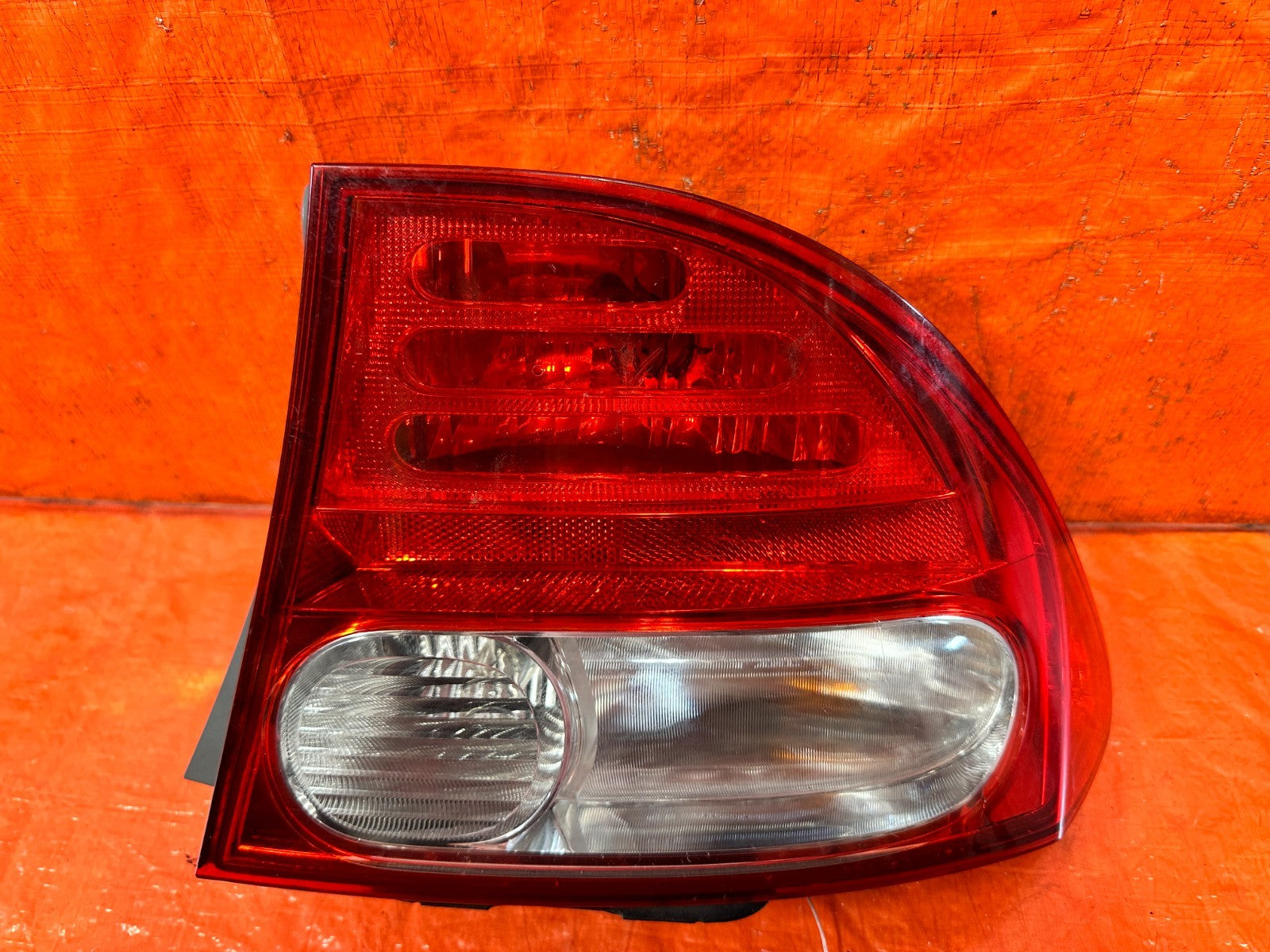 09 11 HONDA CIVIC SEDAN RIGHT OUTER TAIL LIGHT LAMP QUARTER PANEL OEM OE 3072