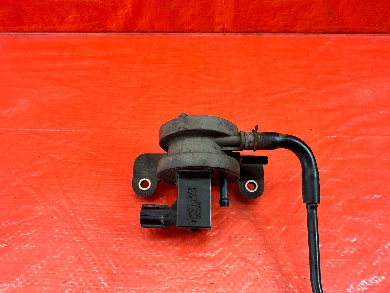 02 04 ACURA RSX   VACUUM PURGE CANISTER VENT   192000 6011   OEM #1836