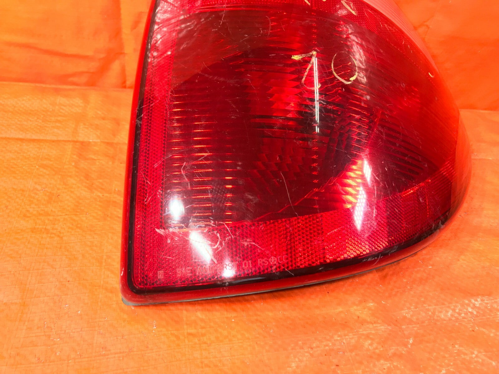 OEM 2003 03 DODGER CARAVAN PASSENGER RIGHT TAIL LIGHT LAMP R RH 1