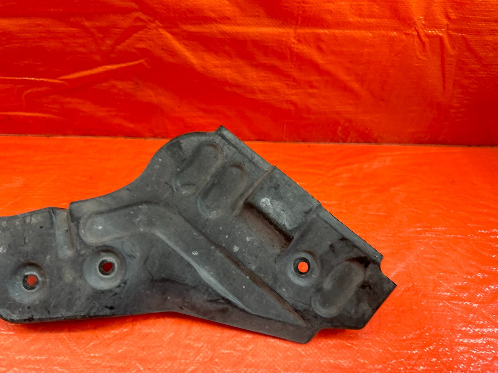 08 10 INFINITI G37 2D COUPE   SPLASH SHIELD REAR UNDER COVER RIGHT   OEM #2155