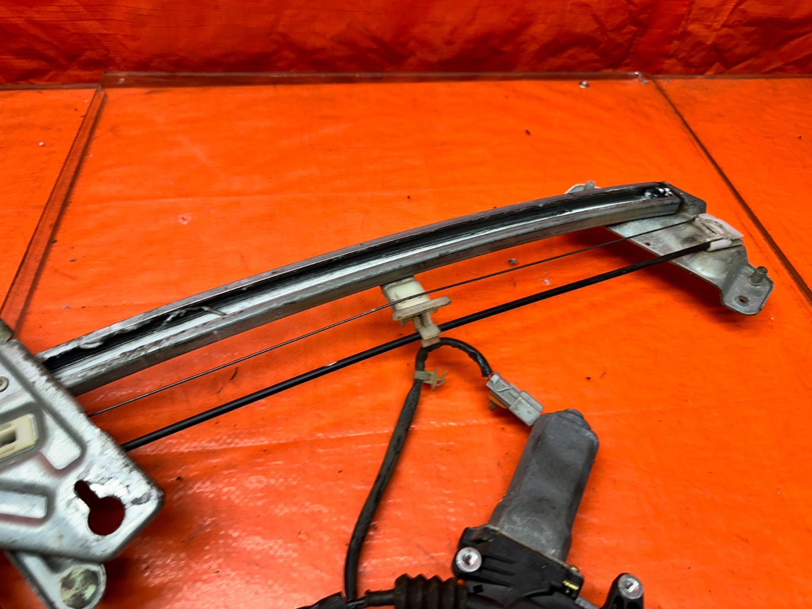 94-01 ACURA INTEGRA 4D 1.8L LEFT FRONT DRIVER WINDOW REGULATOR MOTOR OEM #34116