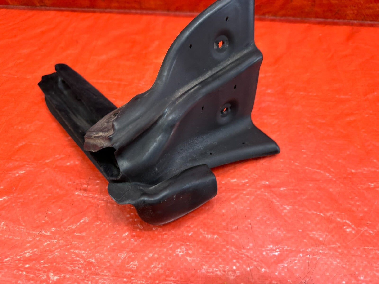 09 15 INFINITI G37 CONVERTIBLE   SOFT TOP FLAP LEFT UPPER WEATHER STRIP OEM 2322