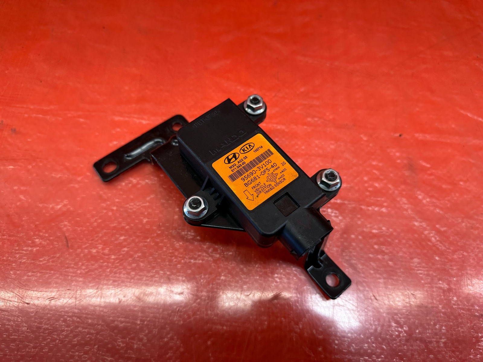 2016 16 HYUNDAI GENESIS COUPE 3.8L   YAW RATE SENSOR   95690 3V100   OEM #2190