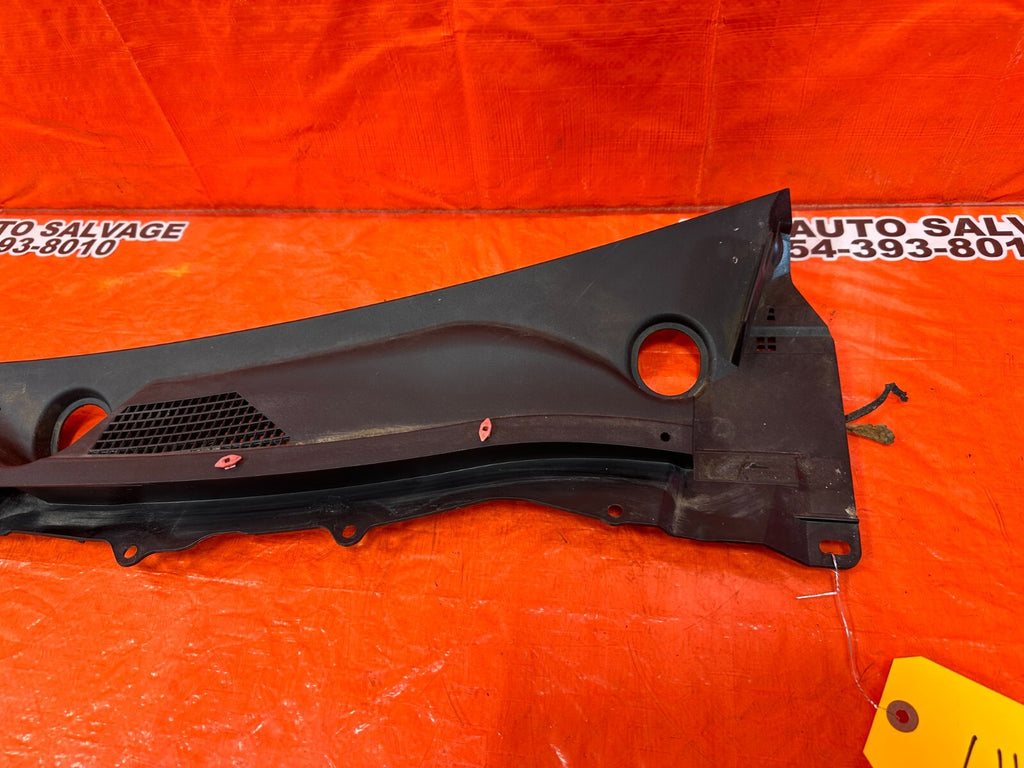 08 15 INFINITI G37 & Q60   2D COUPE   WIPER COWL TRIM   LEFT SIDE   OEM #2486