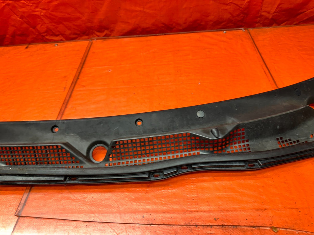 94-01 ACURA INTEGRA FRONT WINDSHIELD WIPER COWL GRILLE TRIM OEM #3409