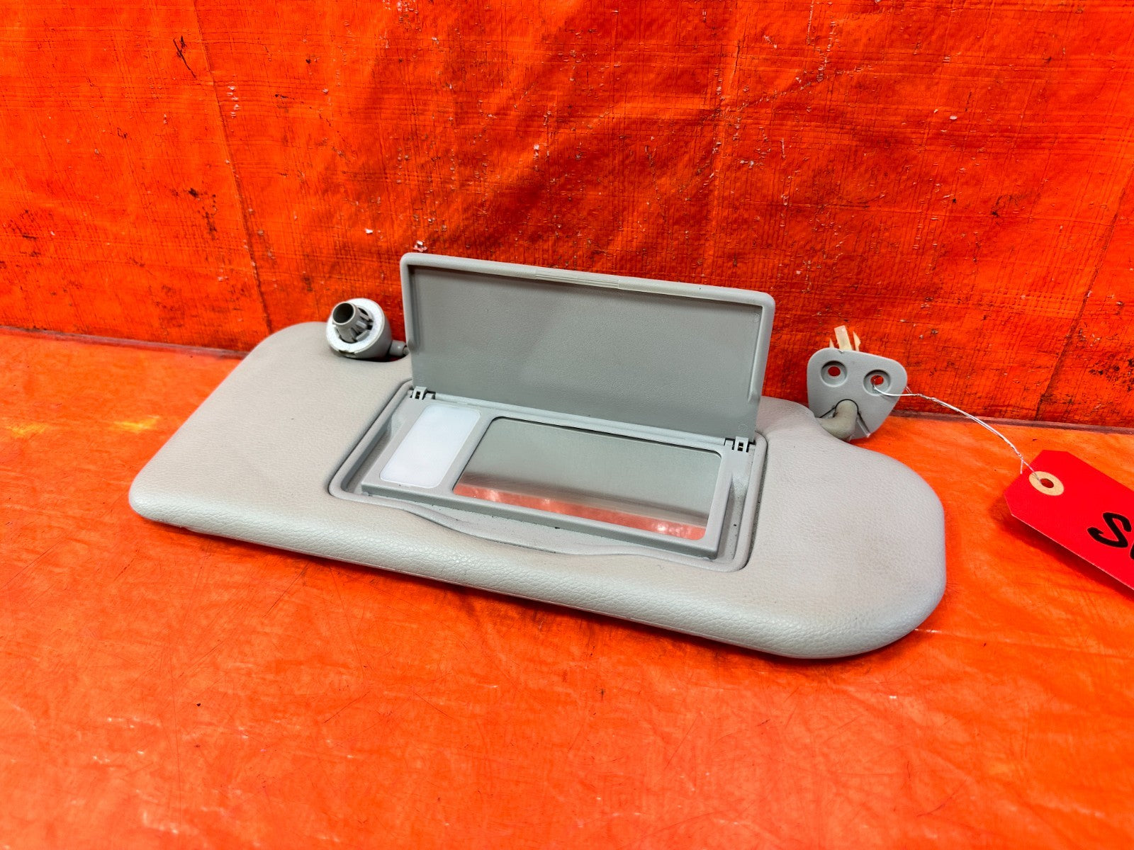 09 15 INFINITI G37 CONVERTIBLE   PASSENGER RIGHT SUN VISOR   OEM 3101