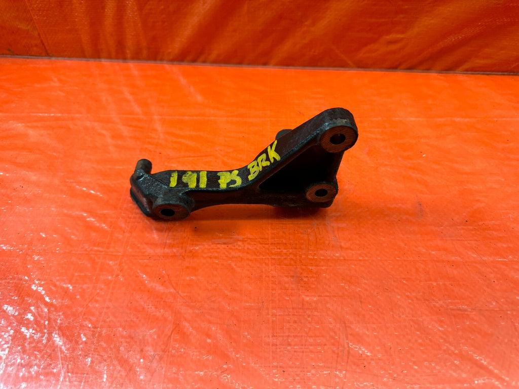 96 00 HONDA CIVIC EX DX LX CX HX GX POWER STEERING PUMP MOUNTING BRACKET OEM 1916