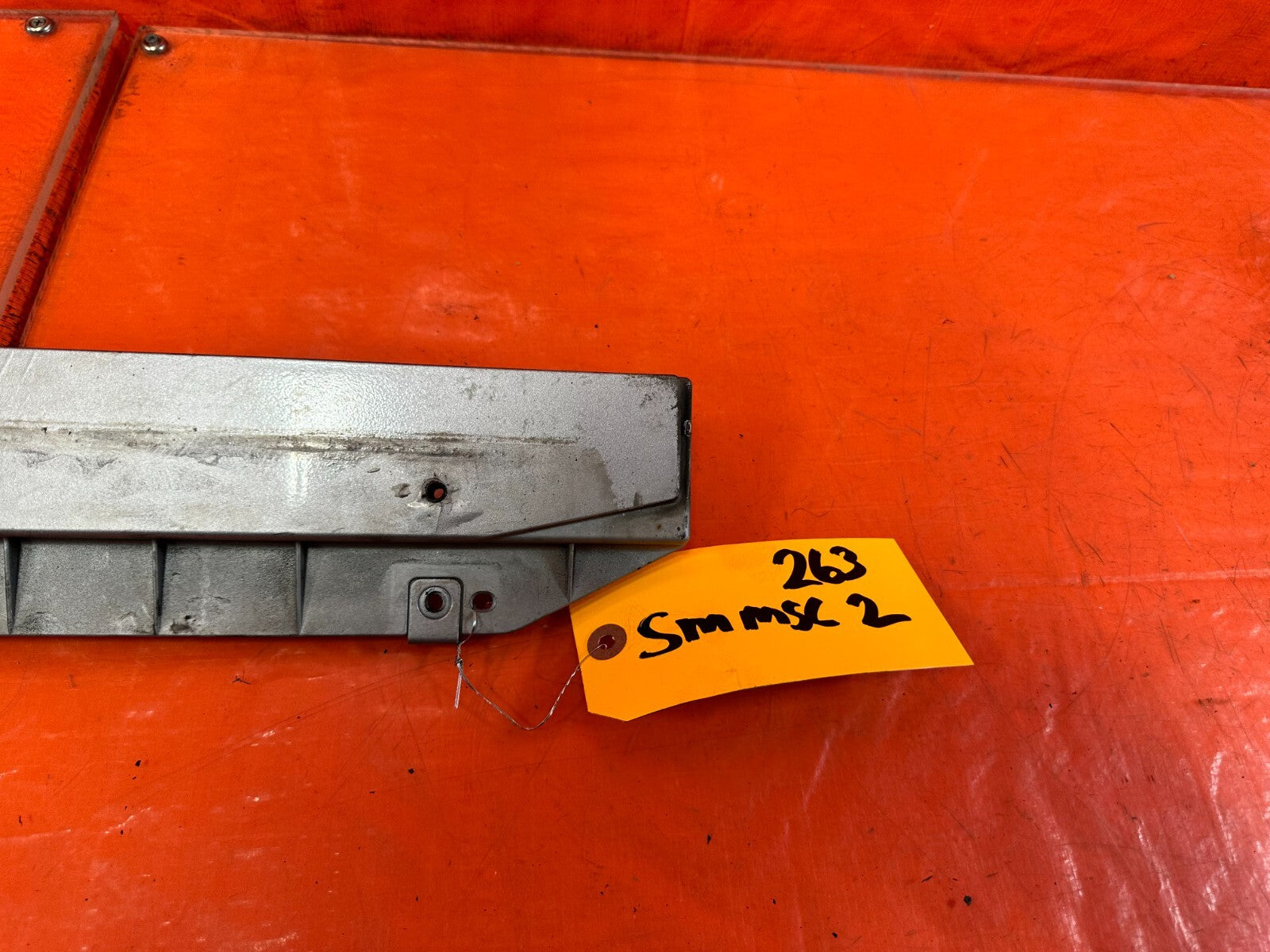 97 01 HONDA PRELUDE   REAR LICENSE PLATE BRACKET   OEM FACTORY #2634