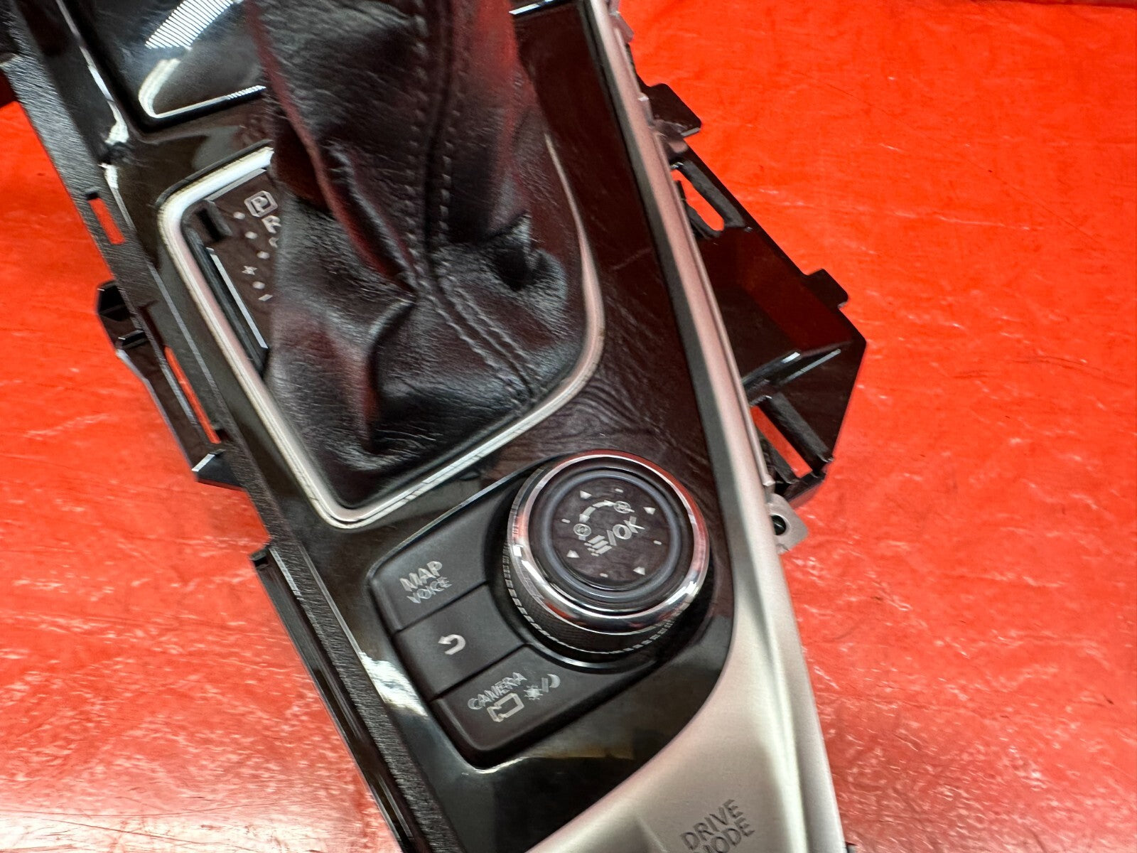 14 22 INFINITI Q50   CENTER / SHIFTER CONSOLE W/ CONTROLS   W/O NAVI   OEM #2155