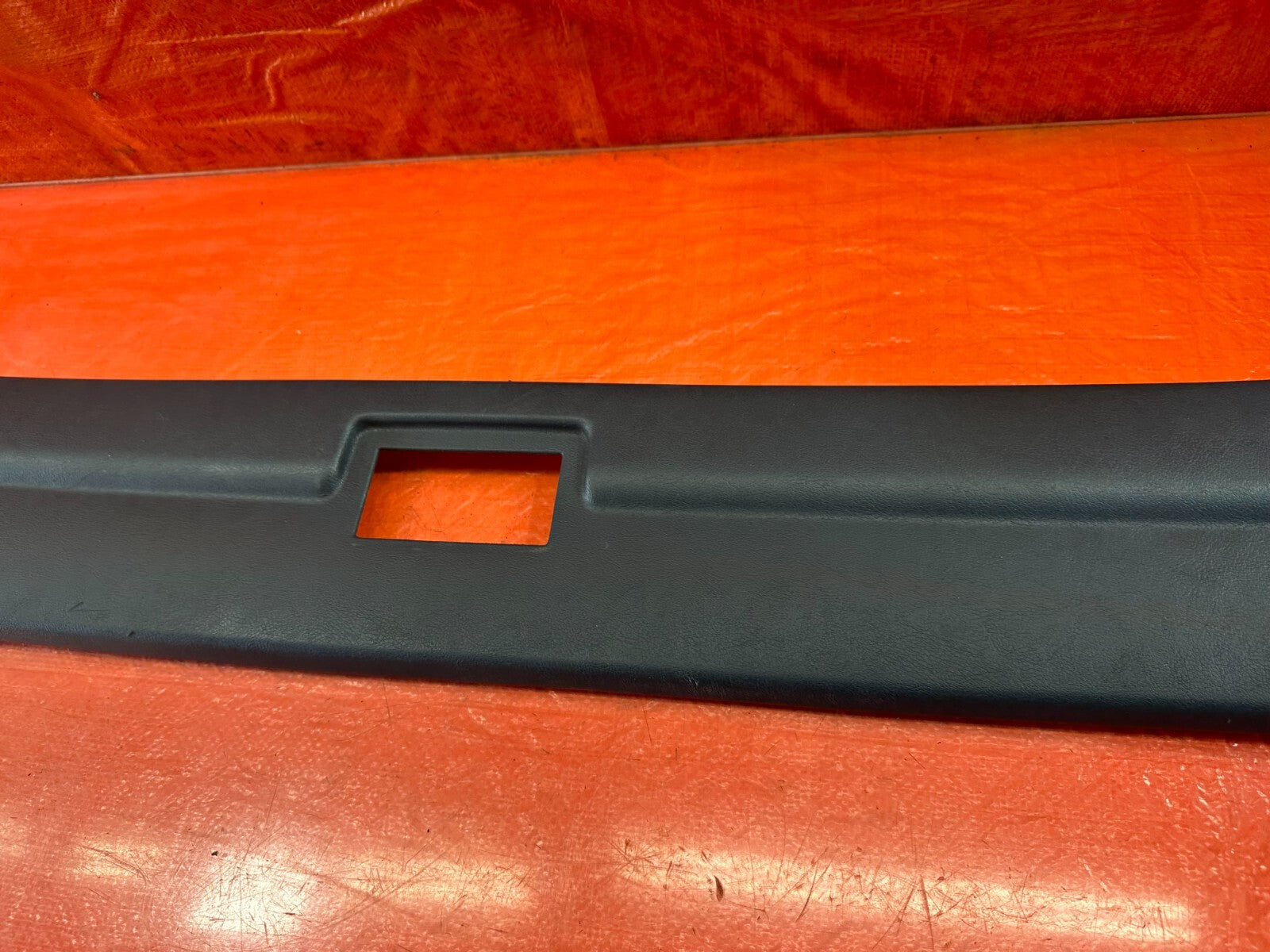 88 91 HONDA CRX   DOME LIGHT MAP LAMP TRIM   BLUE IN COLOR   OEM #2432