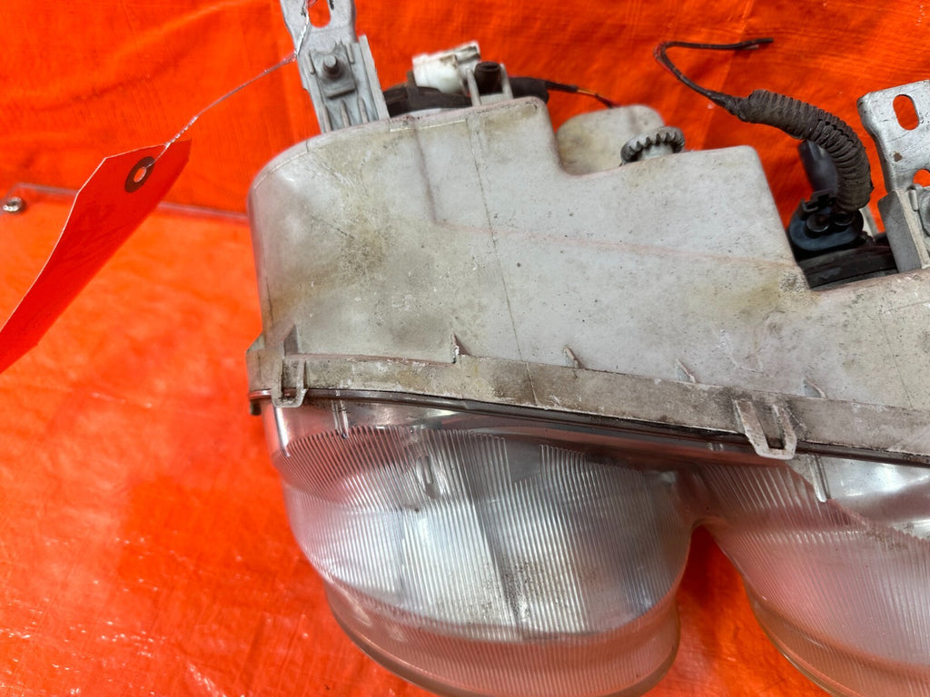 98 01 ACURA INTEGRA   HEADLIGHT HEADLAMP SET   HEADLIGHTS LEFT RIGHT OE OEM #11912