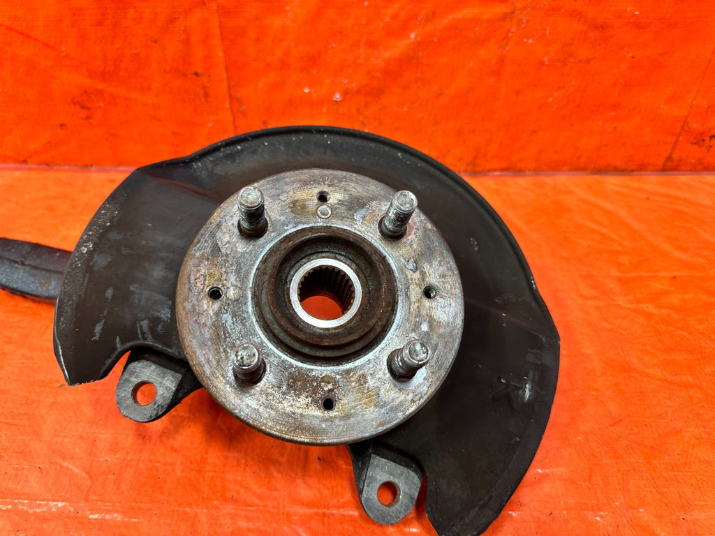 94 01 ACURA INTEGRA DRIVER LEFT FRONT SPINDLE KNUCKLE HUB & LOWER CONTROL ARM 0923