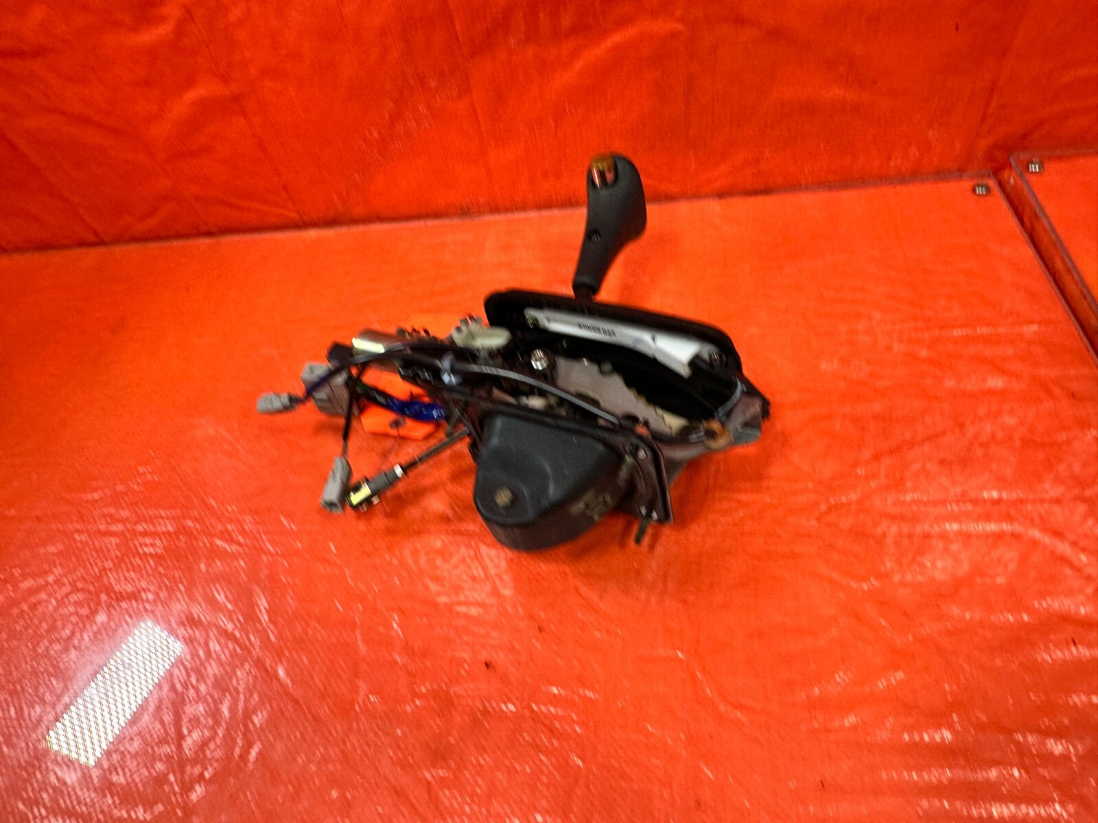 94 01 ACURA INTEGRA   AUTOMATIC MODEL   GEAR SHIFTER SELECTOR SELECT OEM #26810