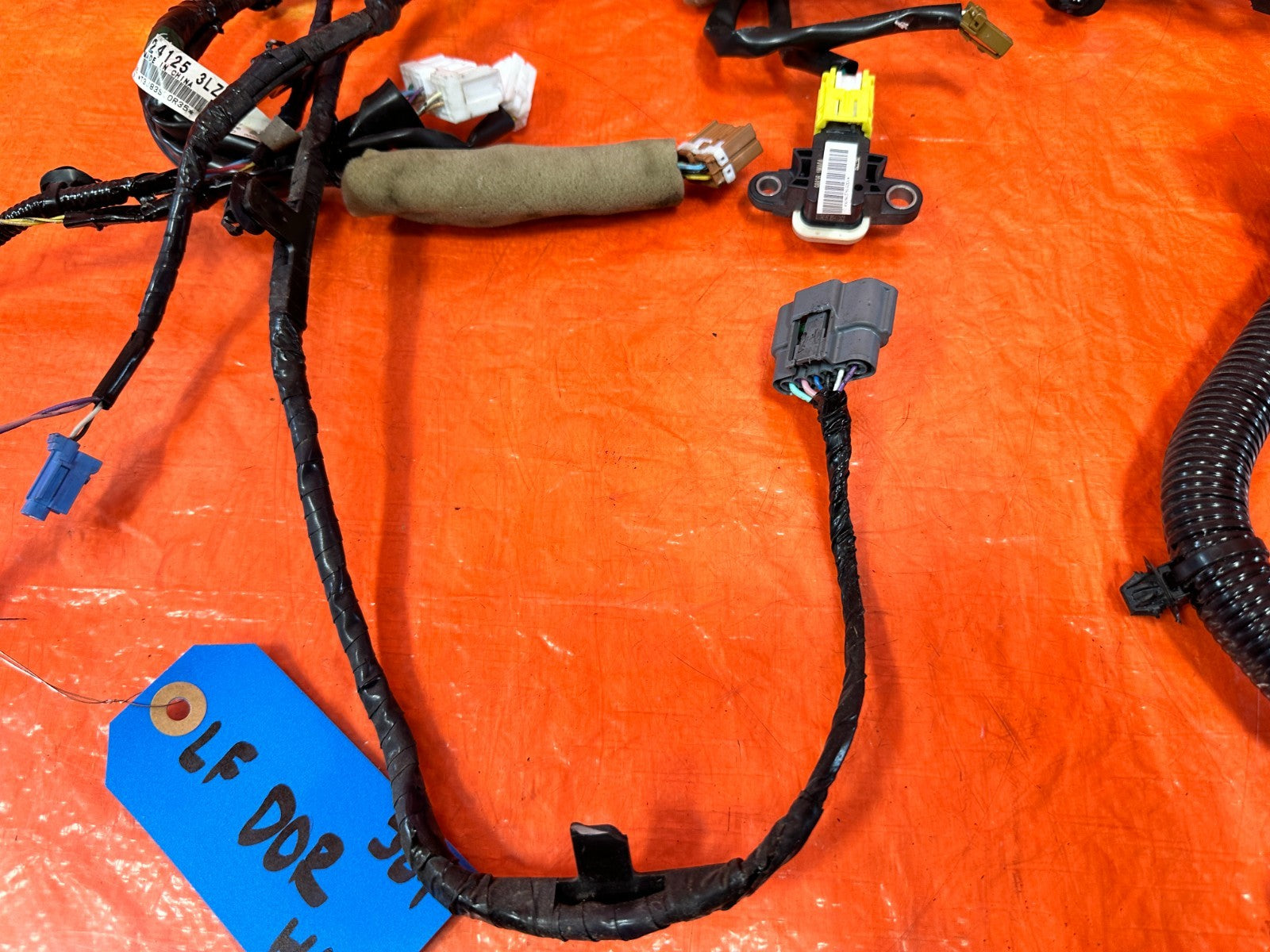 2013 13 INFINITI G37 S CONVERTIBLE   DRIVER LEFT FRONT DOOR WIRE HARNESS OEM 3296