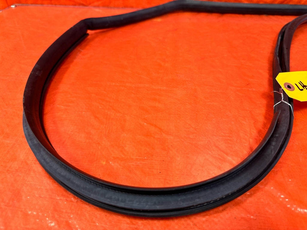 13 20 SUBARU BRZ   CHASSIS TO DOOR OPEN TRIM RUBBER STRIP LEFT FRONT OEM #2928