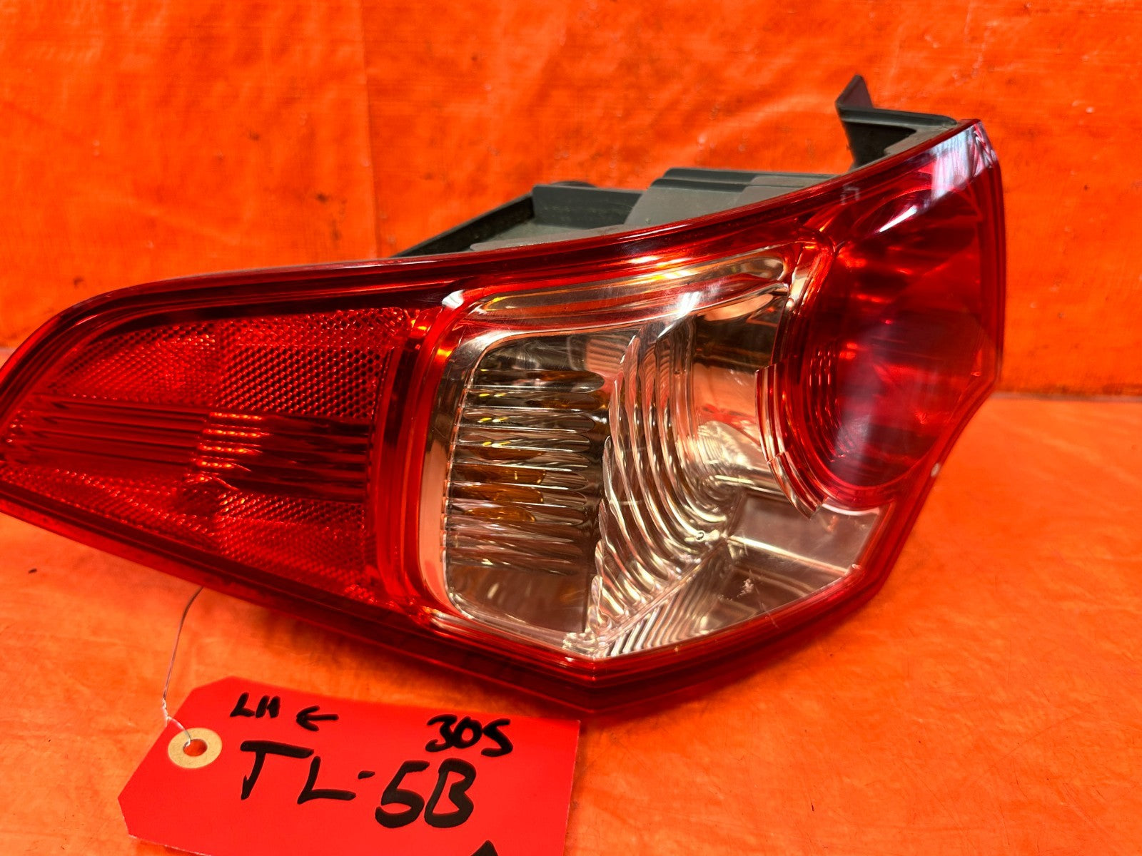 11 14 ACURA TSX   DRIVER LEFT TAIL LIGHT TAIL LAMP   OEM FACTORY #3052
