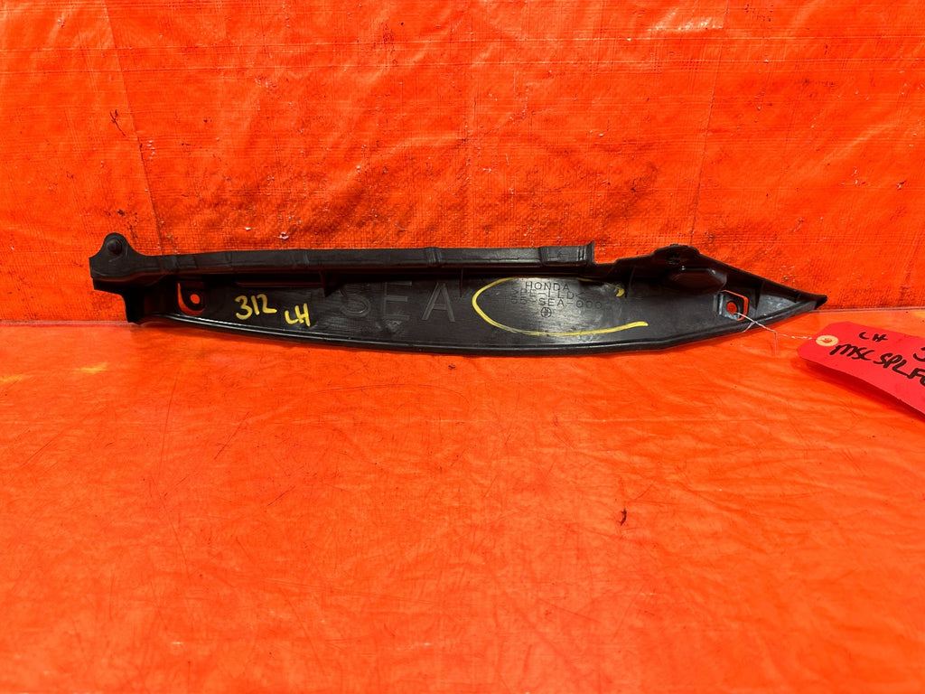 04 08 ACURA TSX   DRIVER LEFT FRONT LOWER FENDER TRIM LINER PLASTIC   OEM #3122