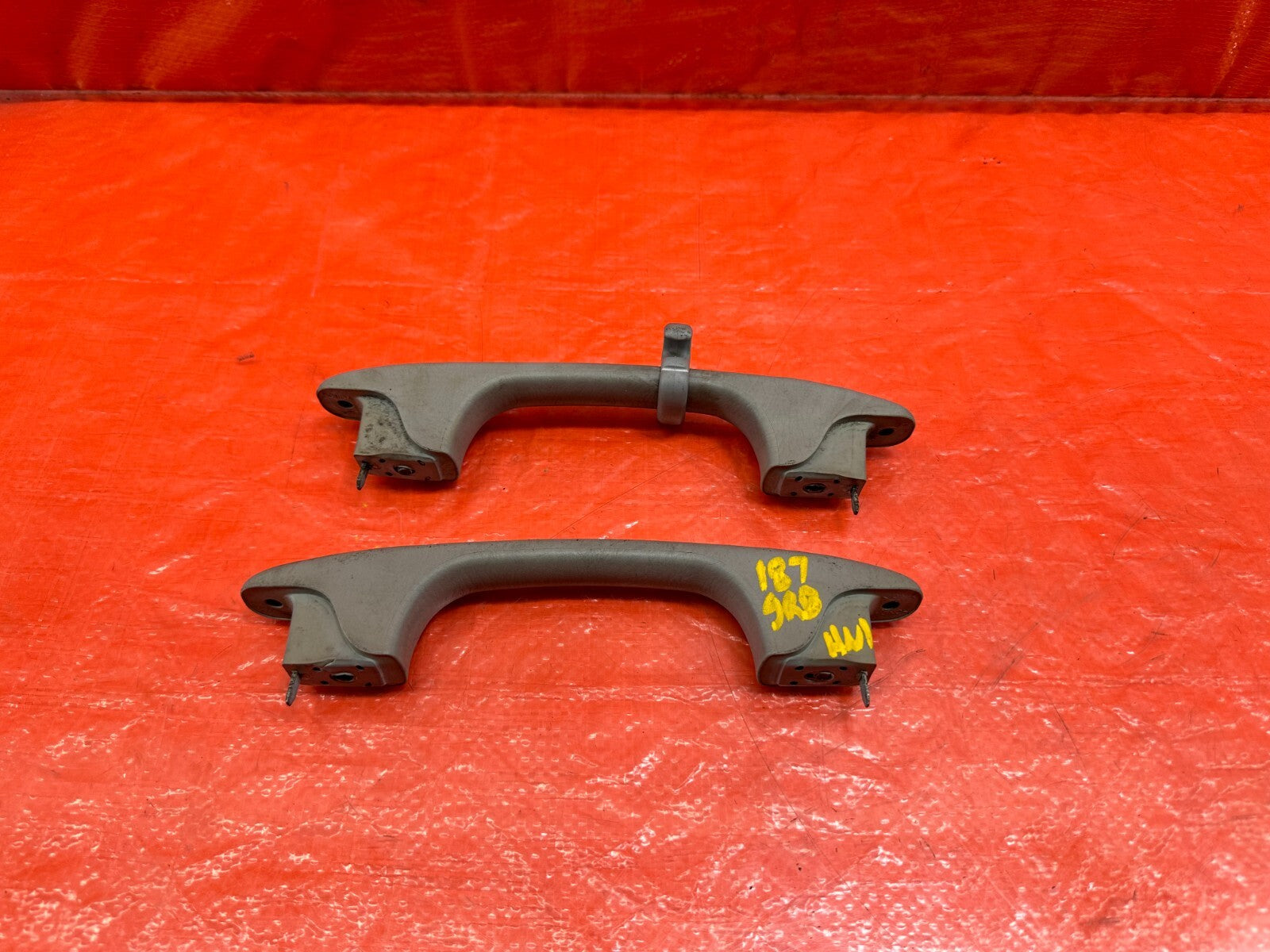 02 05 HONDA CIVIC SI EP3 HATCHBACK   INTERIOR GRAB HANDLE SET LEFT RIGHT OEM 18710