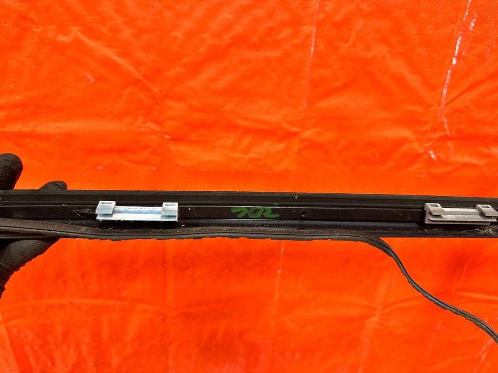 02 05 HONDA CIVIC SI EP3 HATCH DRIVER LEFT WINDSHIELD TRIM PLASTIC OEM 3066