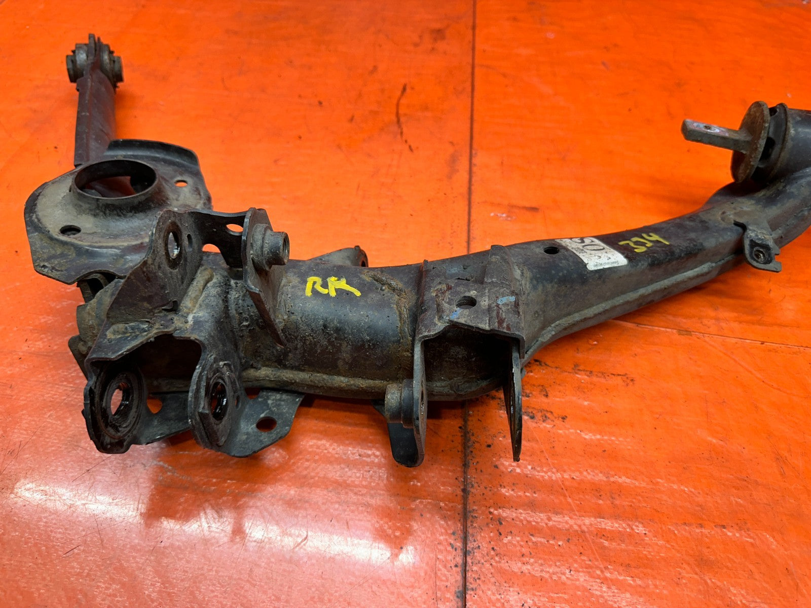 13 15 HONDA CIVIC SI 4D 2.4L RIGHT PASSENGER REAR TRAILING ARM KNUCKLE OEM #3346