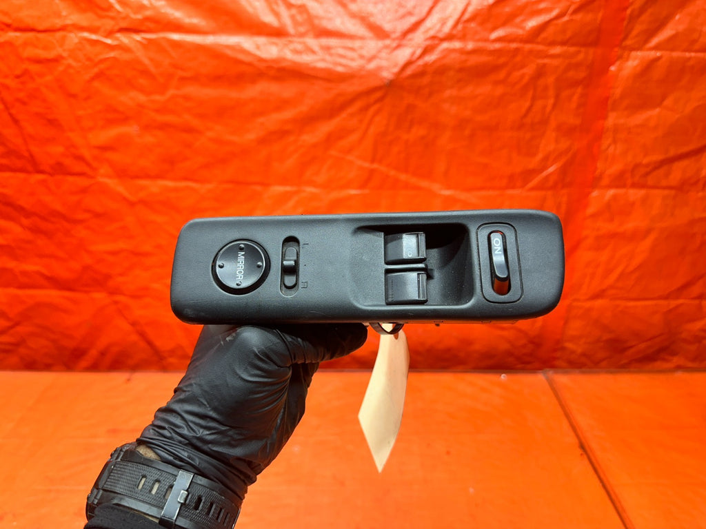 00 03 HONDA S2000 AP1 2.0L LEFT DRIVER MASTER DOOR POWER WINDOW SWITCH OEM 337 10
