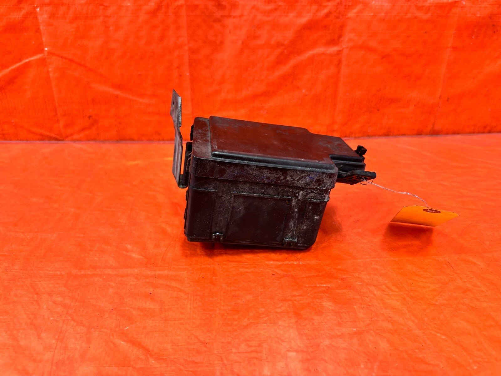 96 00 HONDA CIVIC   EXTERIOR   ENGINE BAY UNDER HOOD   FUSE BOX PANEL   OEM #2875
