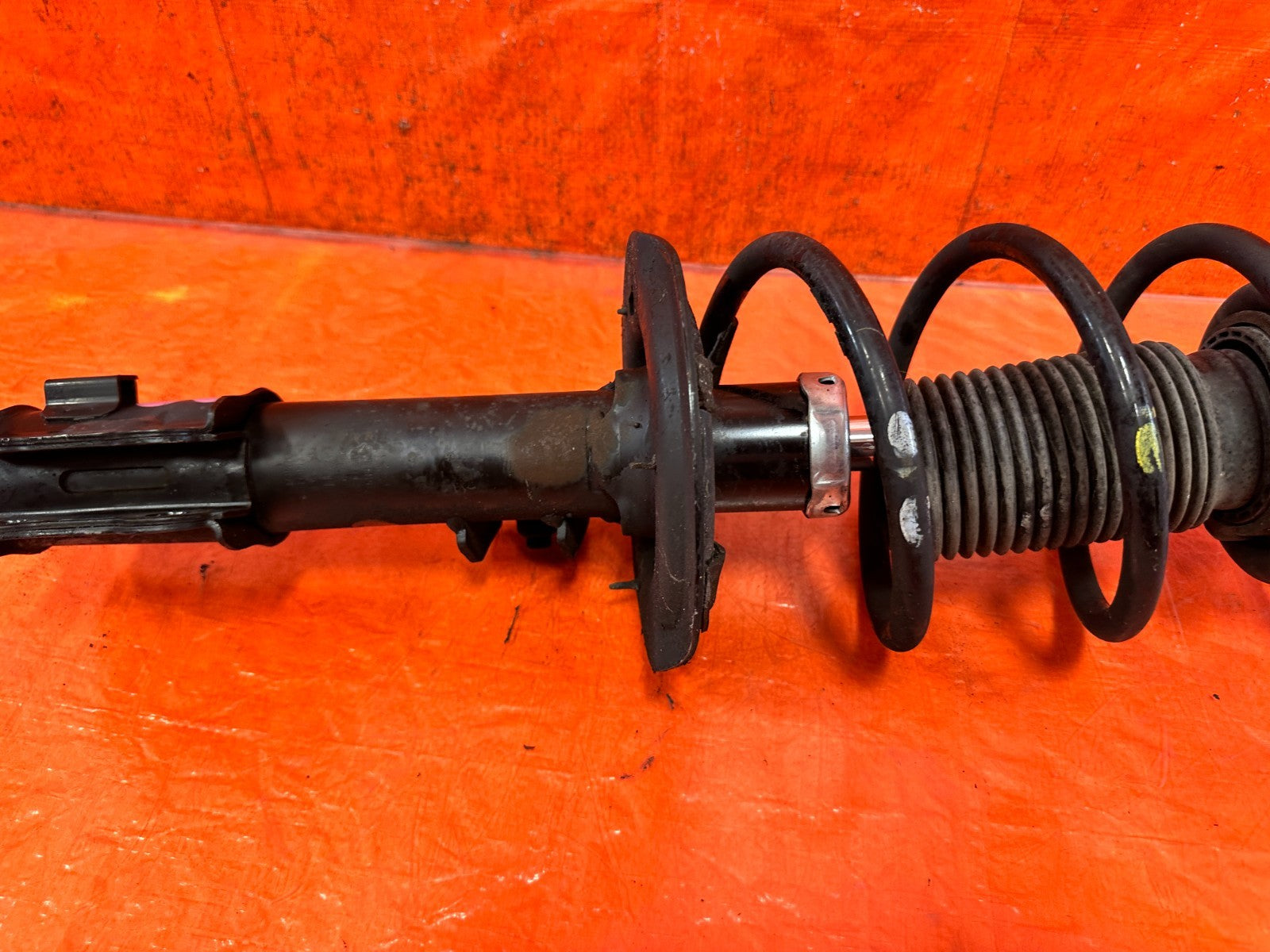 12 14 HYUNDAI GENESIS COUPE SHOCK AND SPRING STRUT   DRIVER LEFT FRONT OEM 3259