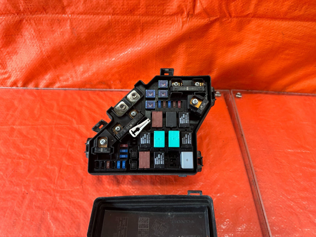 OEM 2008 08 HONDA CIVIC SI COUPE FUSE BOX EXTERIOR ENGINE BAY UNDER HOOD OEM 2232