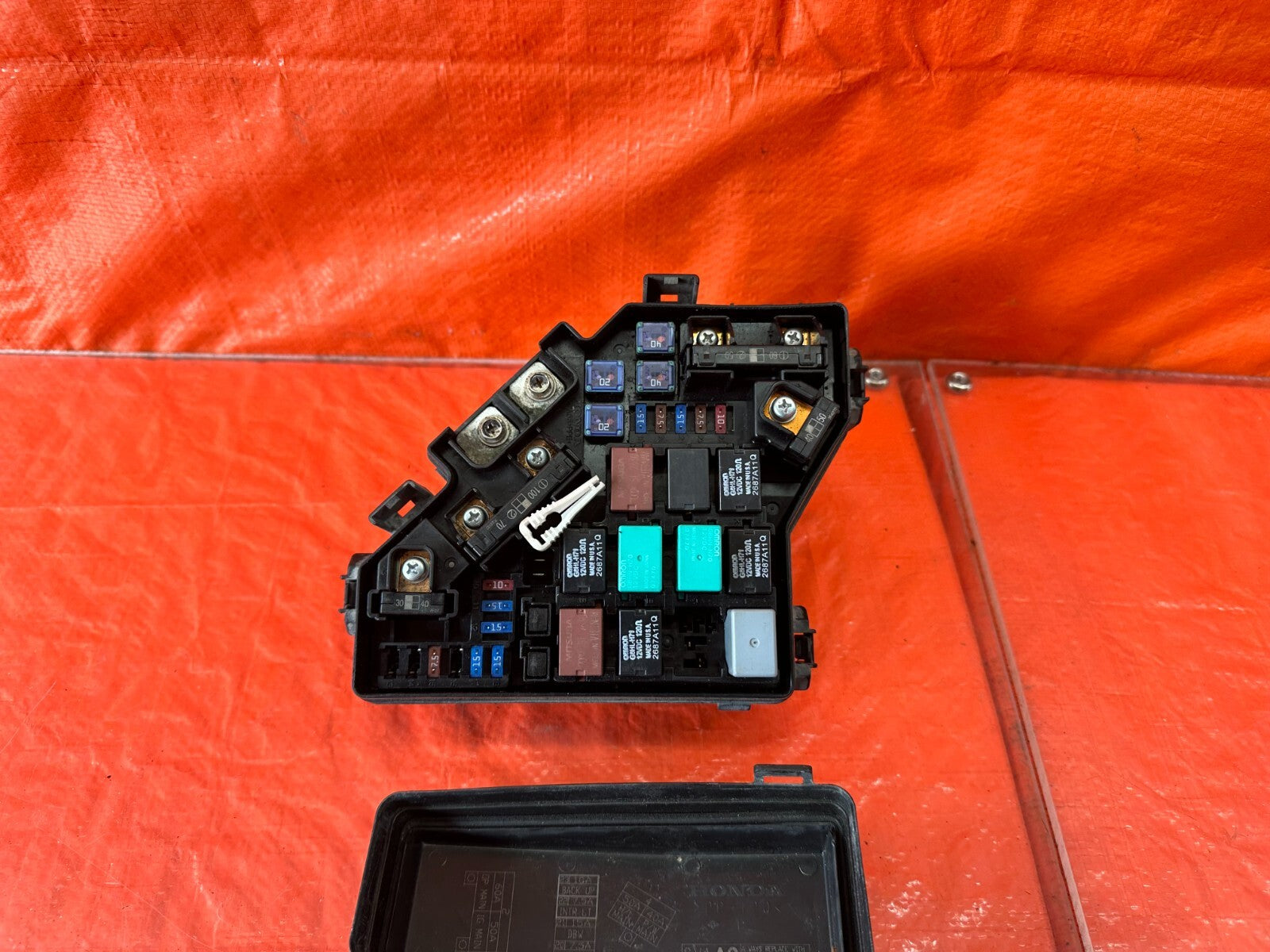 OEM 2008 08 HONDA CIVIC SI COUPE FUSE BOX EXTERIOR ENGINE BAY UNDER HOOD OEM 2232