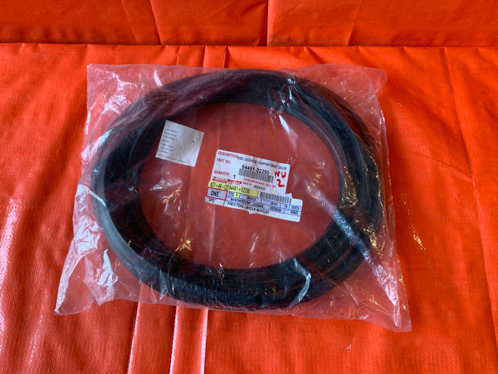 OEM 2020 20 TOYOTA COROLLA BACK REAR GLASS SEAL   64461 022900