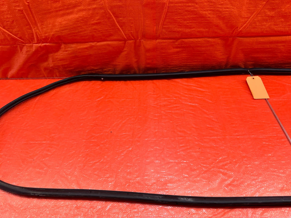 08 15 LANCER EVOLUTION X EVO 10 PASSENGER RIGHT FRONT DOOR WEATHER STRIP OEM 2177