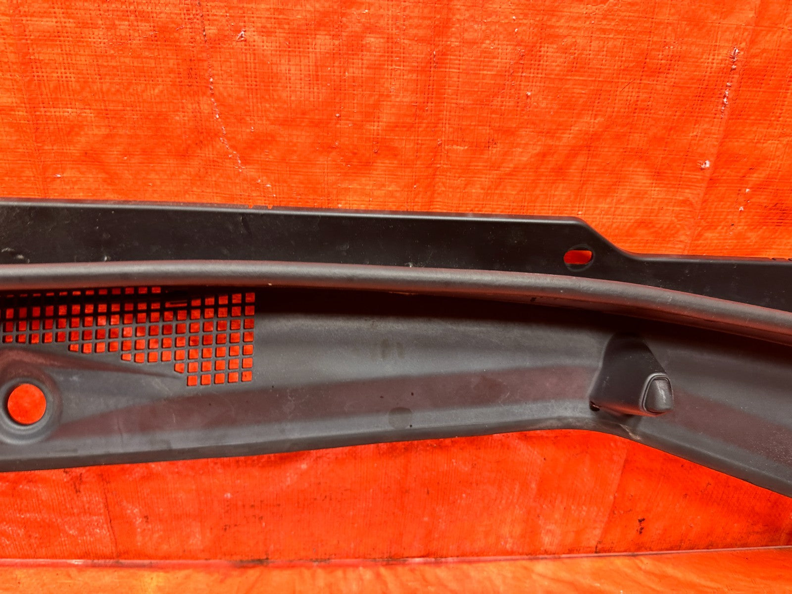 09 14 ACURA TSX   WINDSHIELD WIPER COWL TRIM PLASTIC BEZEL   OEM FACTORY #3053