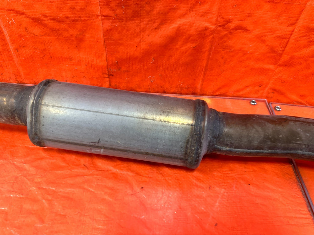 13 16 HYUNDAI GENESIS COUPE 3.8L   CENTER EXHUAST MID PIPE W/ RESONATORS OEM 2994