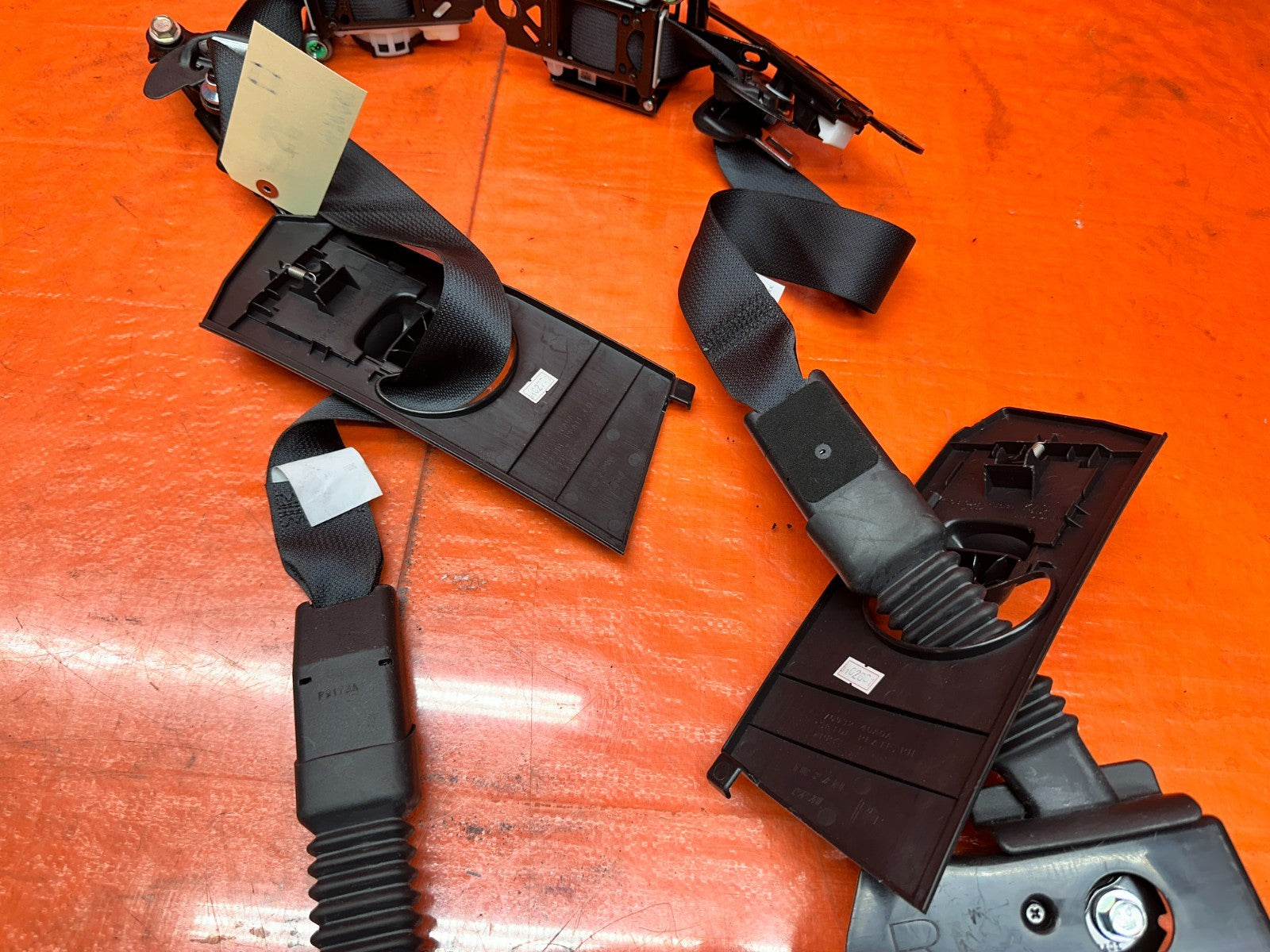 14 23 INFINITI Q50 LEFT & RIGHT FRONT SEAT BELTS SAFETY BELT BLACK OEM FACTORY *8