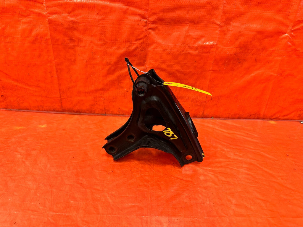96 00 HONDA CIVIC EX COUPE   REAR TRANSMISSION BRACKET   AUTOMATIC AUTO A/T #2871