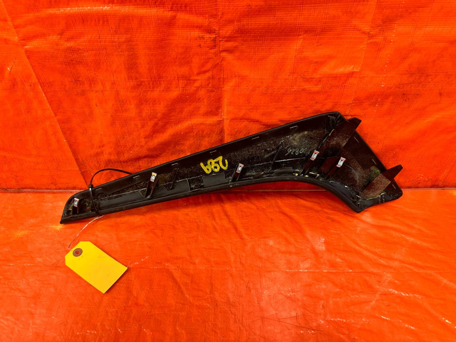 17 20 INFINITI Q60   PASSENGER RIGHT BLACK LEATHER SHIFTER CONSOLE TRIM OEM 2897