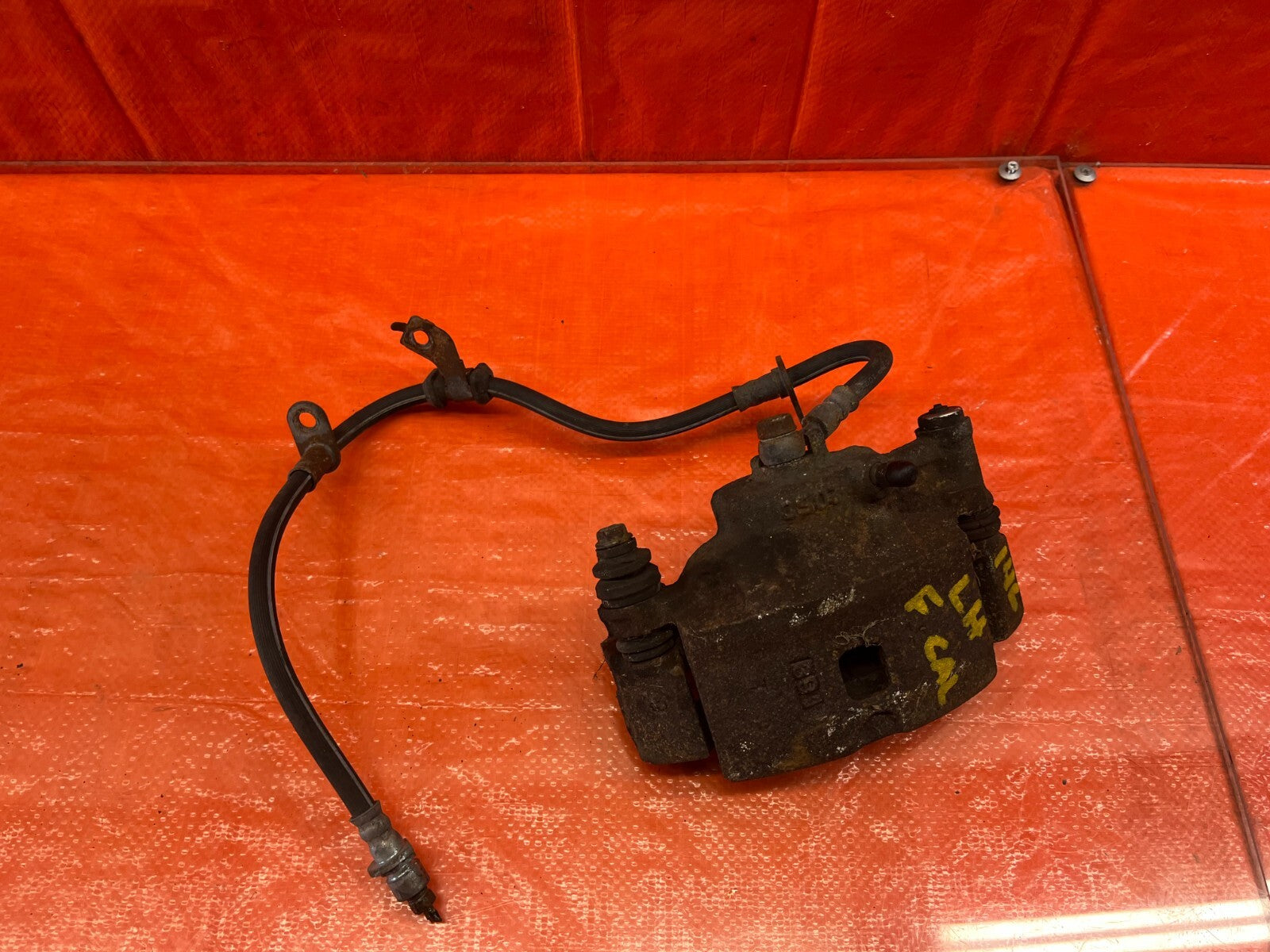 93 94 HONDA DEL SOL S   DRIVER LEFT FRONT BRAKE CALIPER   OEM FACTORY #1468