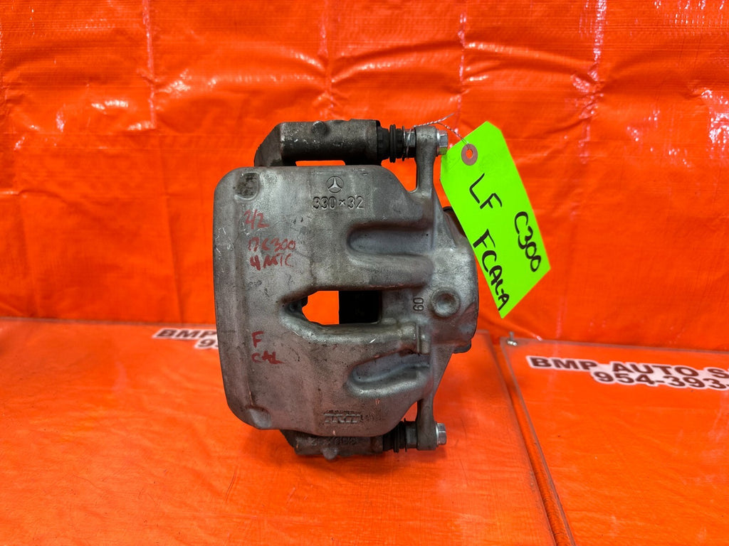 15 20 MERCEDES BENZ   W205   C300   NON SPORT   LEFT FRONT BRAKE CALIPER OEM 10