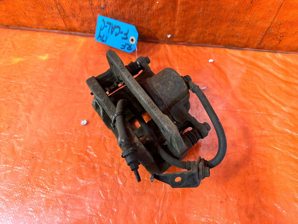 08 12 HONDA ACCORD EX L PASSENGER RIGHT FRONT BRAKE CALIPER AND BRACKET OEM 1743