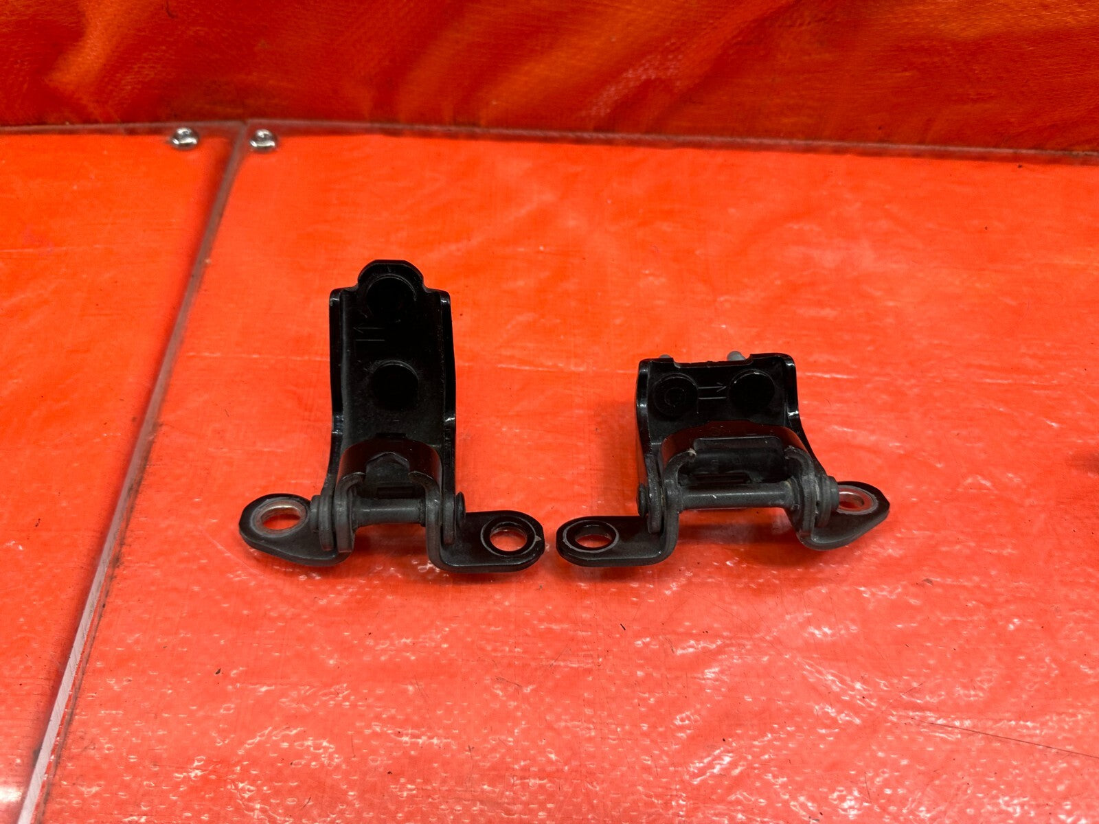 04 08 ACURA TSX   DRIVER LEFT REAR   DOOR HINGE SET UPPER LOWER   OEM #2050