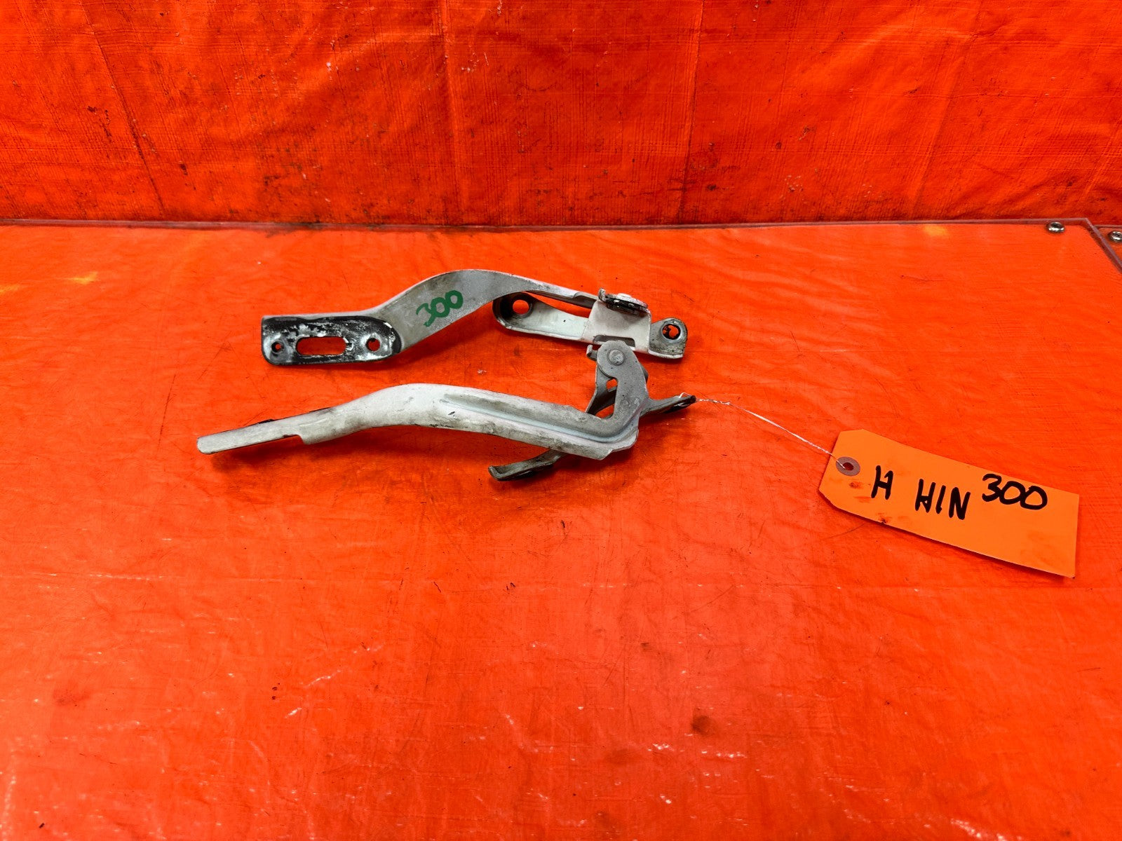 06 11 HONDA CIVIC   HOOD HINGES   DRIVER LEFT PASSENGER RIGHT HINGES OEM 3000