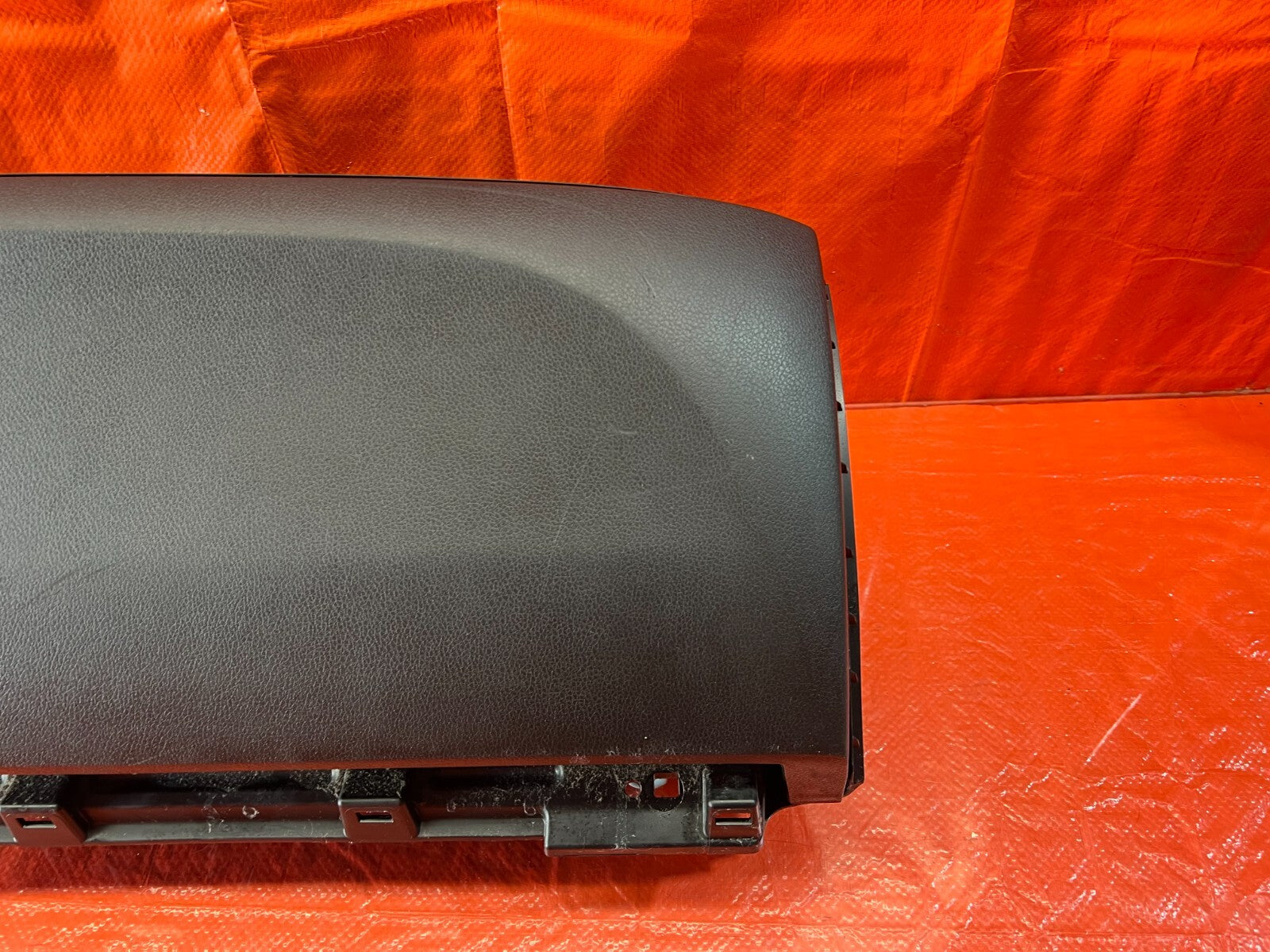 13 15 ACURA RDX   GLOVE BOX   BLACK IN COLOR   OEM #1533