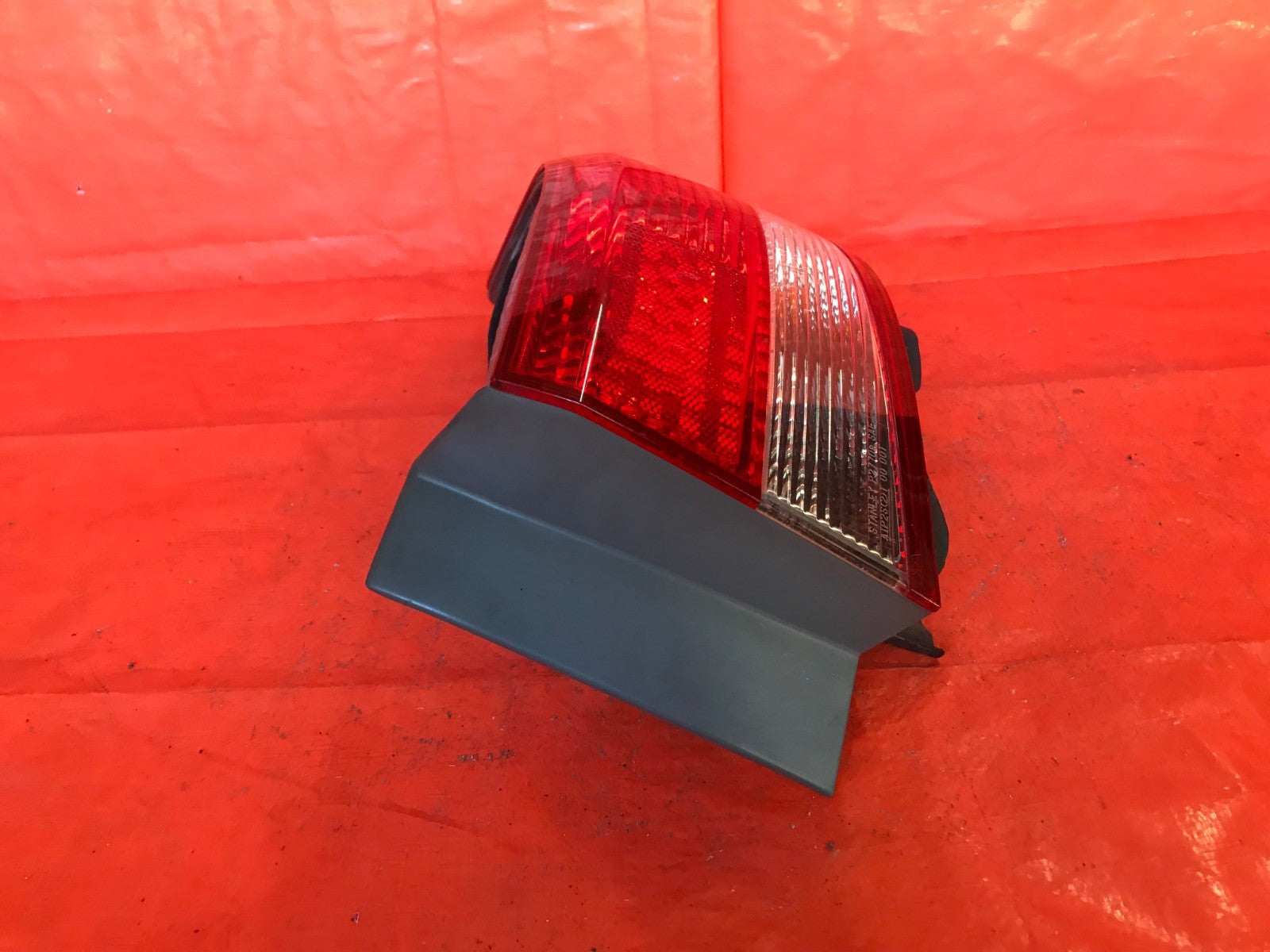 OEM 2003 2004 03 04 HONDA ACCORD SEDAN PASSENGER RIGHT OUTER TAIL LIGHT LAMP4