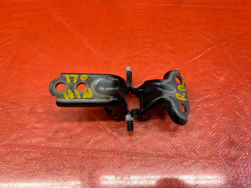 15 21 SUBARU WRX & STI   PASSENGER RIGHT REAR DOOR HINGE SET UPPER LOWER OEM 1707