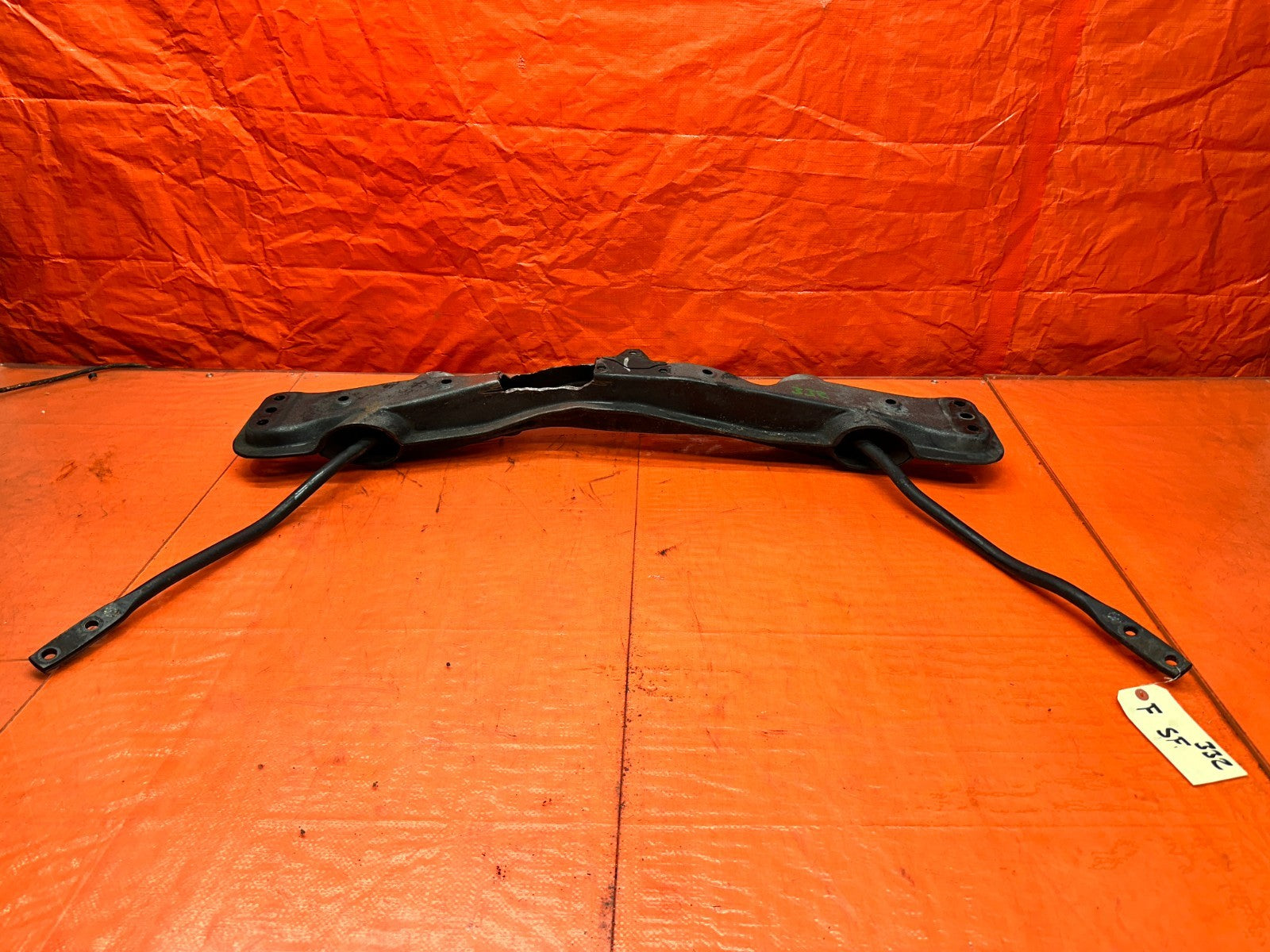 92 96 HONDA PRELUDE FRONT SUBFRAME CROSSMEMBER FRONT HALF W/ RODS   OEM #3320