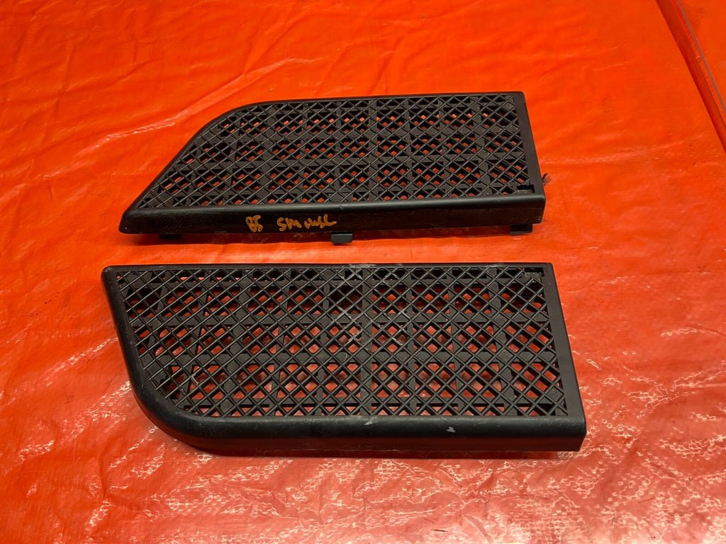 90 96 NISSAN 300ZX   FLOOR PILLAR DOOR SCUFF PLATE SET LEFT & RIGHT   OME #850