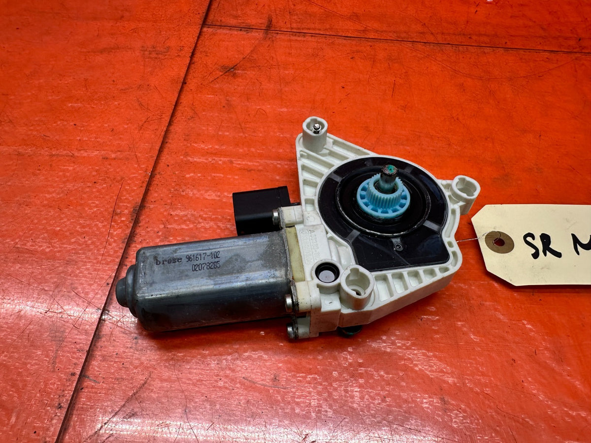 2016-2020 INFINITI Q60 COUPE PASSENGER RIGHT WINDOW REGULATOR MOTOR OEM #20Q606
