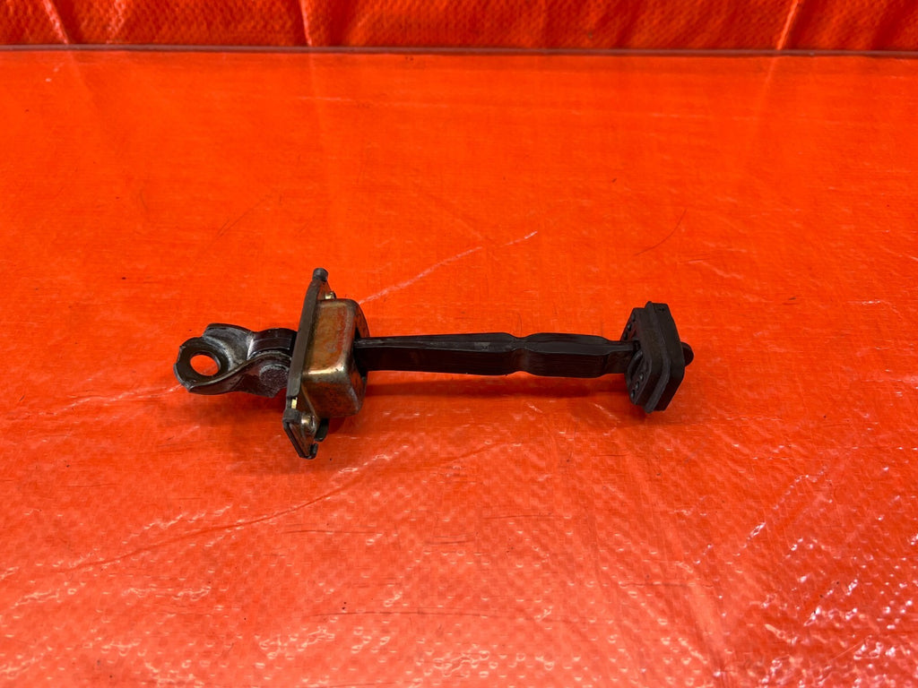 02 06 ACURA RSX   DRIVER LEFT   DOOR CHECKER HINGE ARM STOPPER   OEM #1729