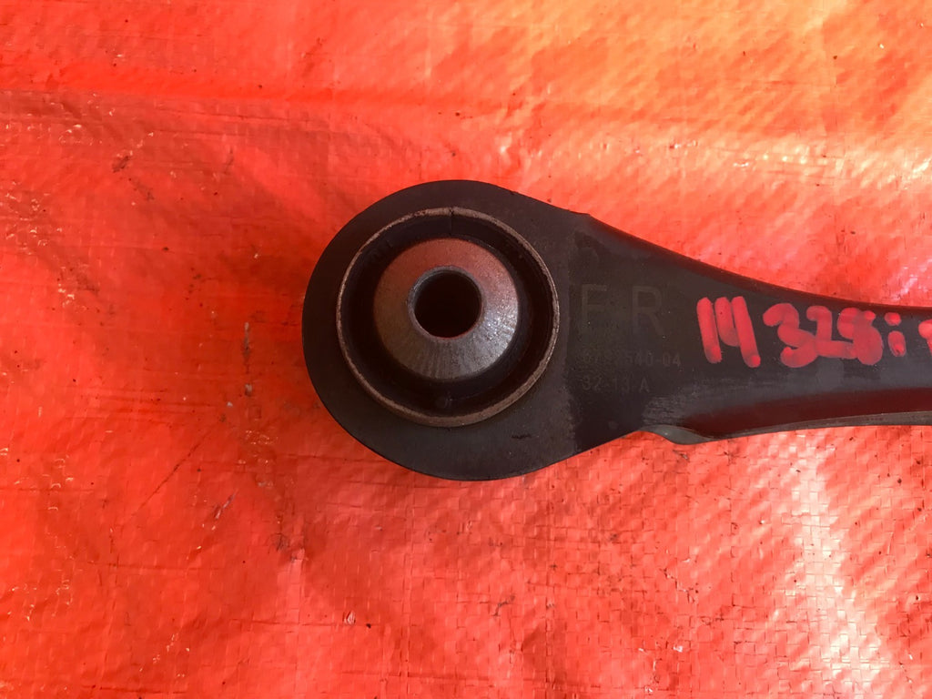 OEM 2014 14 BMW 328i SEDAN RWD   PASSENGER RIGHT REAR TRAILING ARM 6792540 042